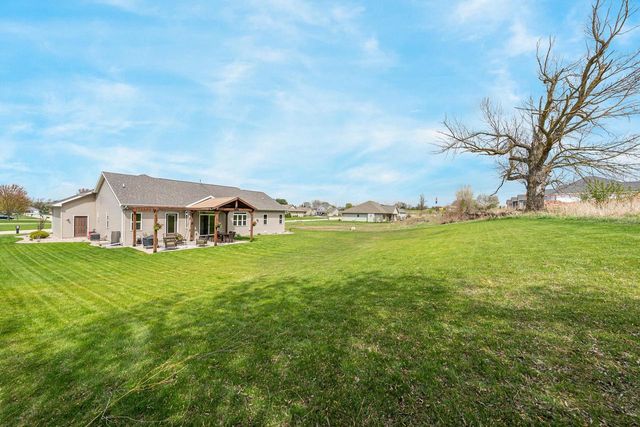 889 W HUBBLE LANE, Appleton, WI 54913