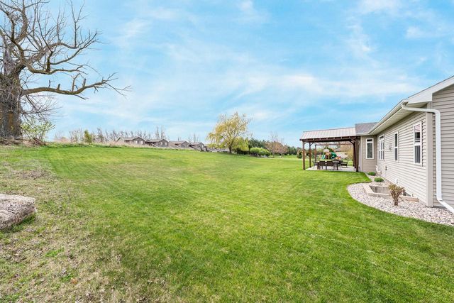 889 W HUBBLE LANE, Appleton, WI 54913