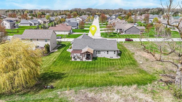 889 W HUBBLE LANE, Appleton, WI 54913