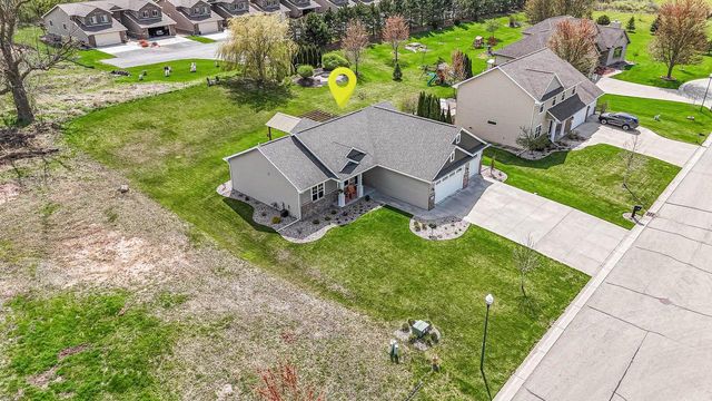 889 W HUBBLE LANE, Appleton, WI 54913