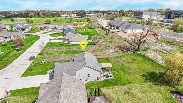 889 W HUBBLE LANE, Appleton, WI 54913