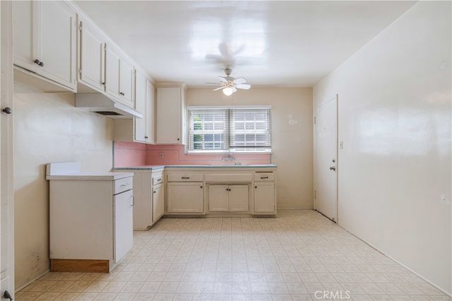 14748 Magnolia, Sherman Oaks, CA 91403