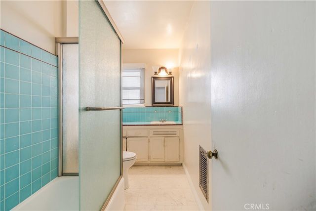 14748 Magnolia, Sherman Oaks, CA 91403