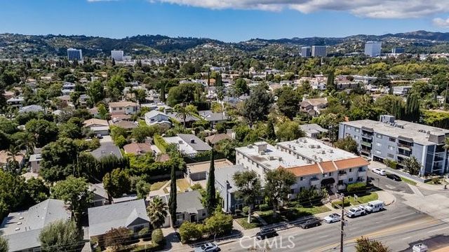 14748 Magnolia, Sherman Oaks, CA 91403
