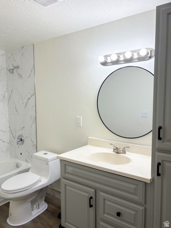 Image 19 of property listing at 1666 W FOXBERRY RD, Santaquin, UT 84655