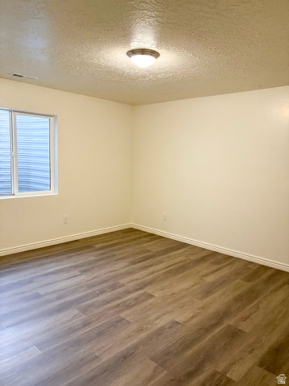 Image 22 of property listing at 1666 W FOXBERRY RD, Santaquin, UT 84655