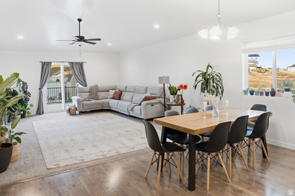 Image 5 of property listing at 1666 W FOXBERRY RD, Santaquin, UT 84655