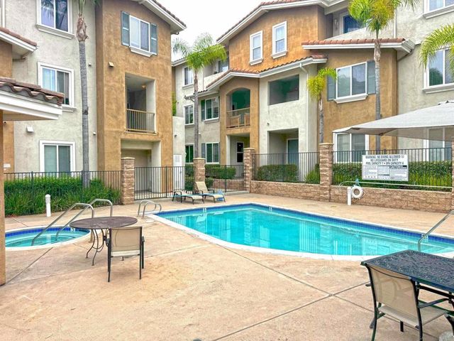 13021 Evening Creek Drive 21, San Diego, CA 92128