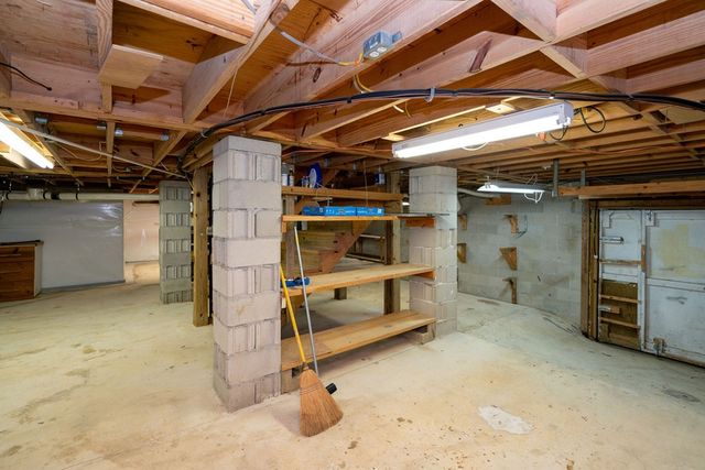 209 Wildwood Dr, Enterprise, AL 36330