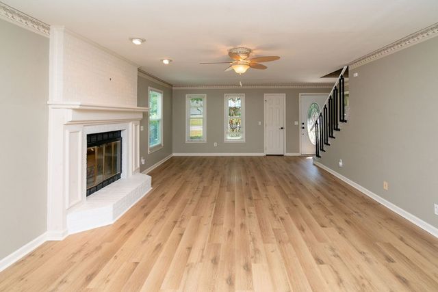 209 Wildwood Dr, Enterprise, AL 36330