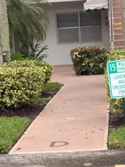 154 Normandy Lane, Delray Beach, FL 33484