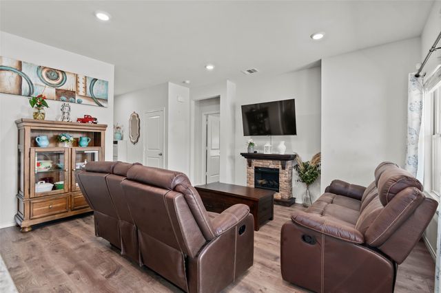 409 Wilson Way, Denton, TX 76207
