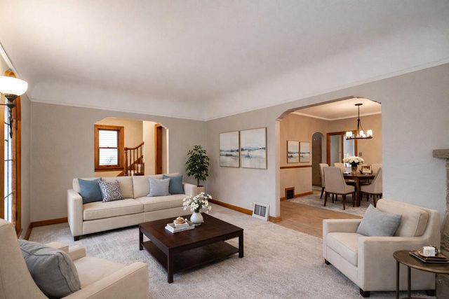 2951 N 70th STREET, Milwaukee, WI 53210