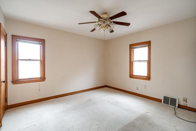 2951 N 70th STREET, Milwaukee, WI 53210