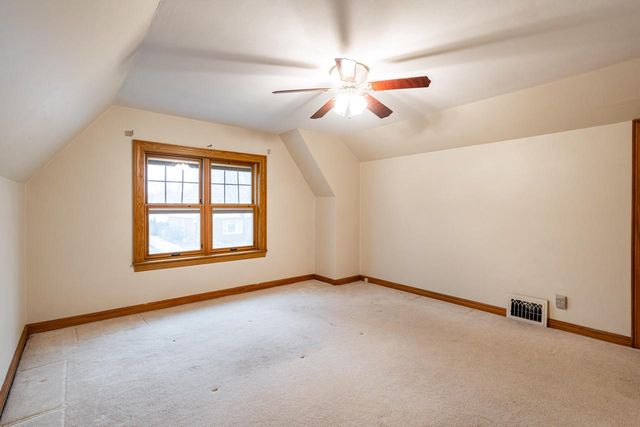 2951 N 70th STREET, Milwaukee, WI 53210