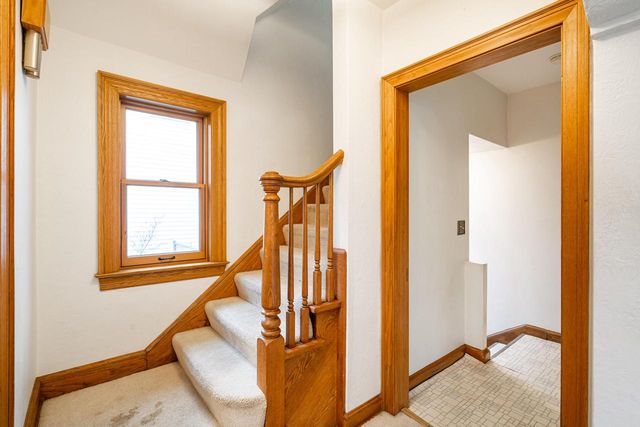 2951 N 70th STREET, Milwaukee, WI 53210