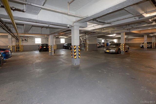 1 Hawley Terrace 1F, Yonkers, NY 10701