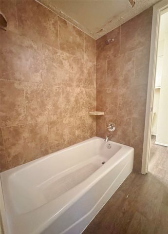 1114 Suburban Street, Cedar Hill, TX 75104