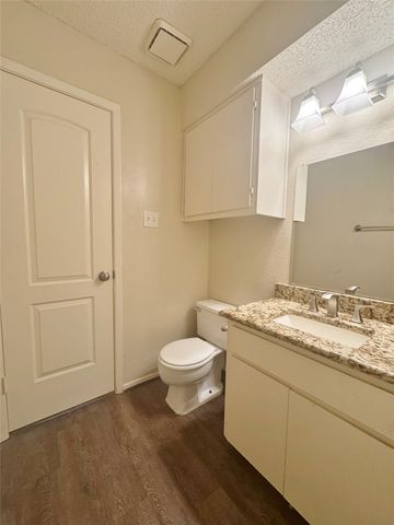 1114 Suburban Street, Cedar Hill, TX 75104