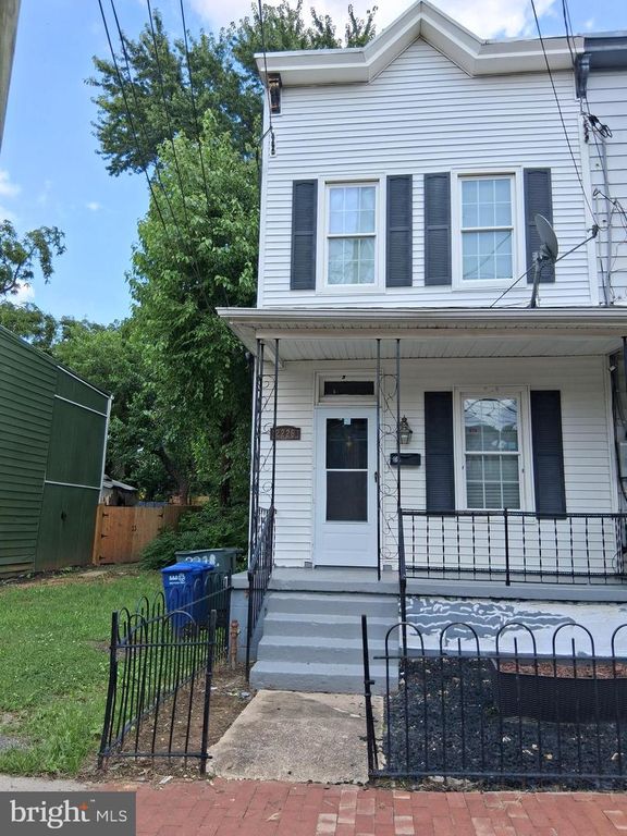2226 CHESTER ST SE, Washington, DC 20020