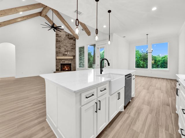 5000 Veal Station, Weatherford, TX 76085