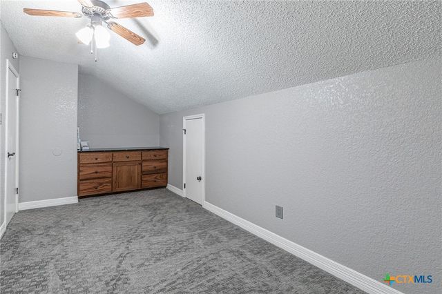 3010 Oakwood Drive, Harker Heights, TX 76548