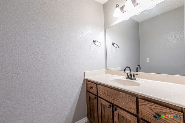 3010 Oakwood Drive, Harker Heights, TX 76548