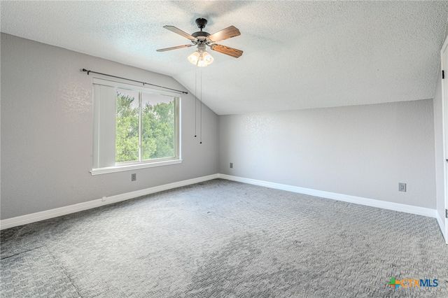 3010 Oakwood Drive, Harker Heights, TX 76548