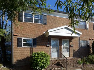 400 Davie Road 8, Carrboro, NC 27510
