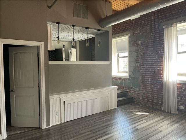 609 Central Street 1204, Kansas City, MO 64105