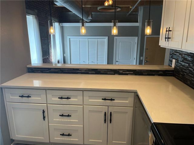 609 Central Street 1204, Kansas City, MO 64105