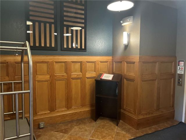 609 Central Street 1204, Kansas City, MO 64105