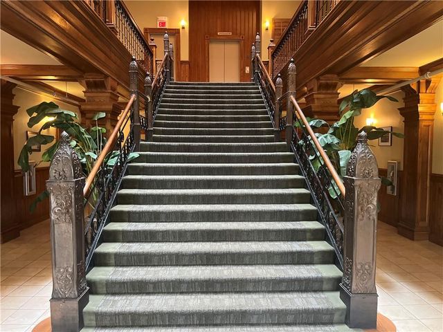 609 Central Street 1204, Kansas City, MO 64105