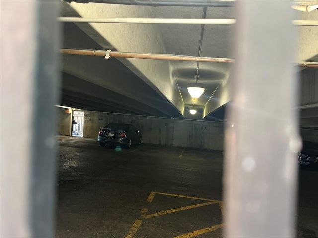 609 Central Street 1204, Kansas City, MO 64105