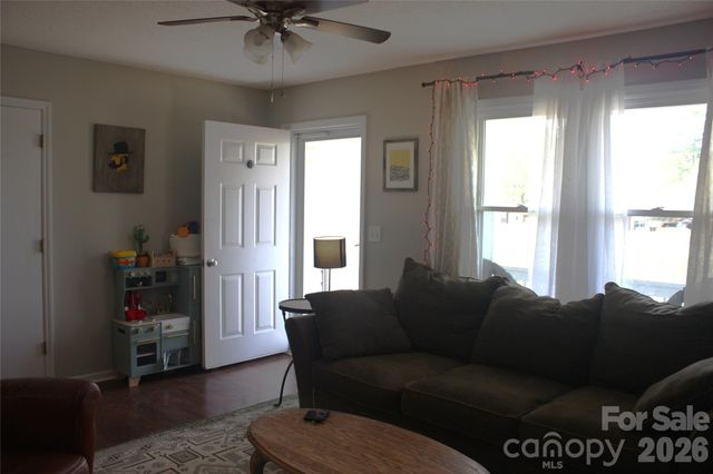 191 Celeste Eufola Road, Statesville, NC 28677