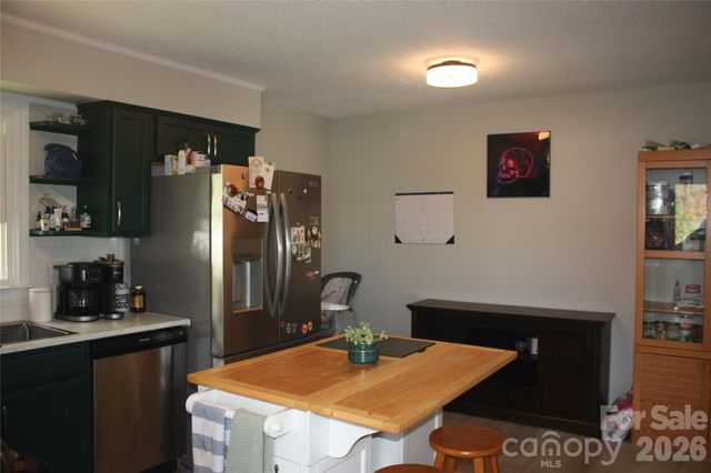 191 Celeste Eufola Road, Statesville, NC 28677