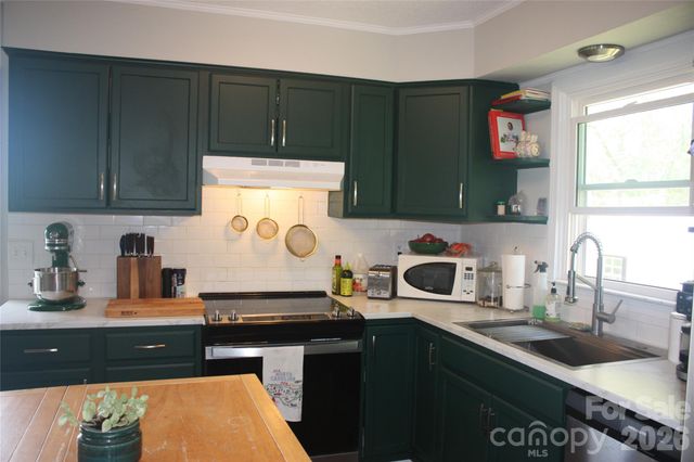 191 Celeste Eufola Road, Statesville, NC 28677