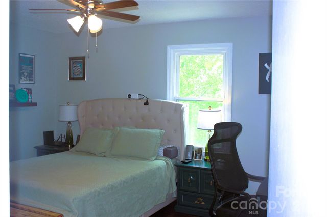 191 Celeste Eufola Road, Statesville, NC 28677