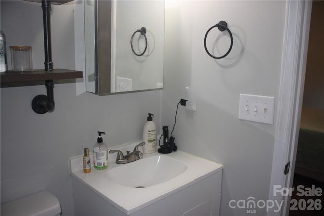 191 Celeste Eufola Road, Statesville, NC 28677