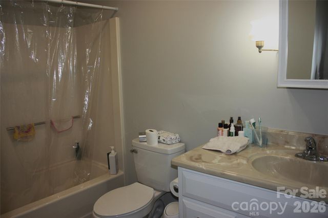 191 Celeste Eufola Road, Statesville, NC 28677