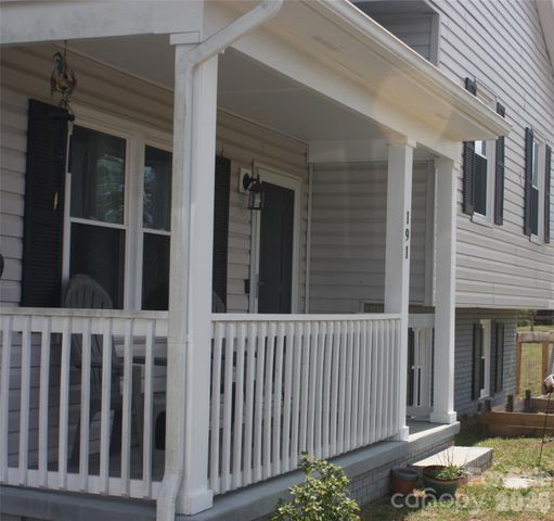 191 Celeste Eufola Road, Statesville, NC 28677