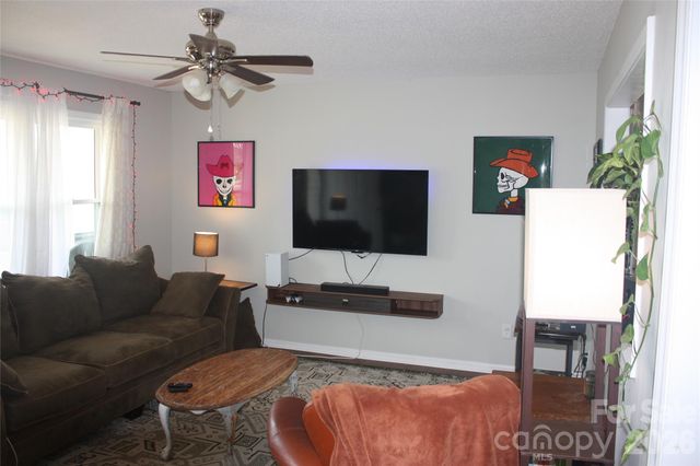 191 Celeste Eufola Road, Statesville, NC 28677