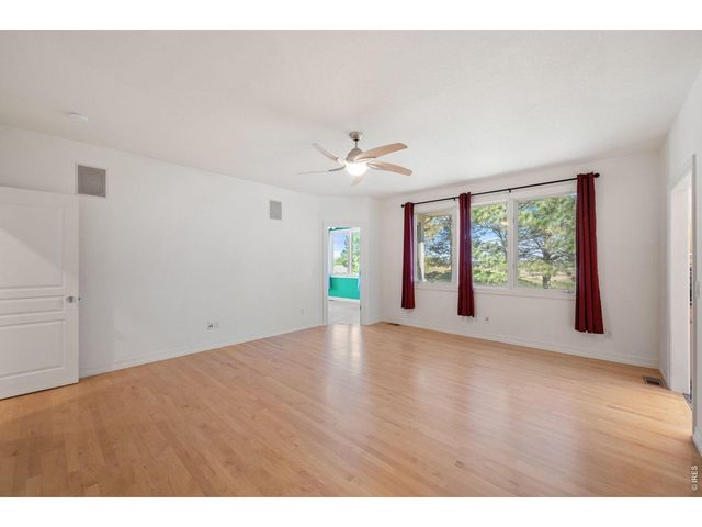 977 Thorncreek Ct, Thornton, CO 80241