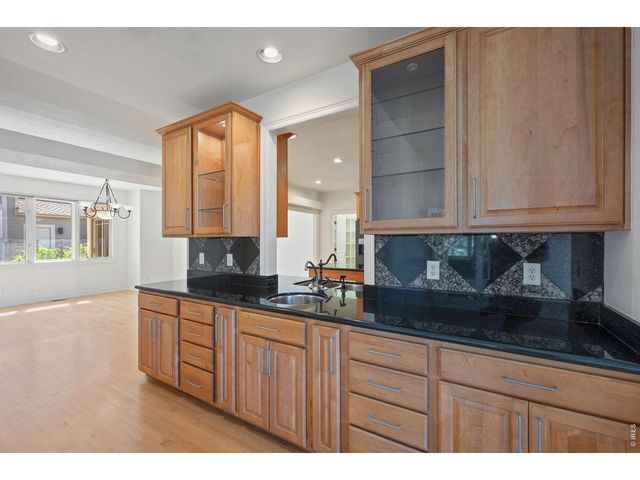 977 Thorncreek Ct, Thornton, CO 80241