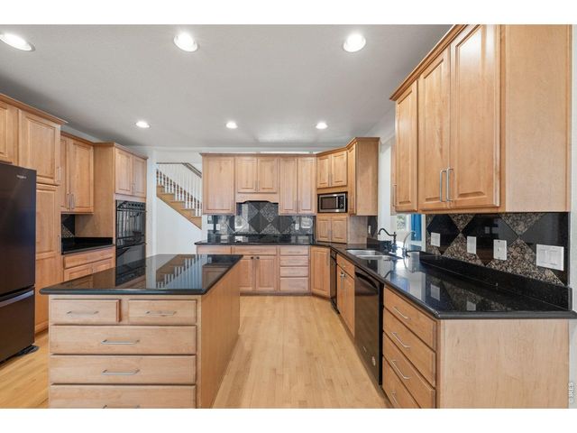 977 Thorncreek Ct, Thornton, CO 80241