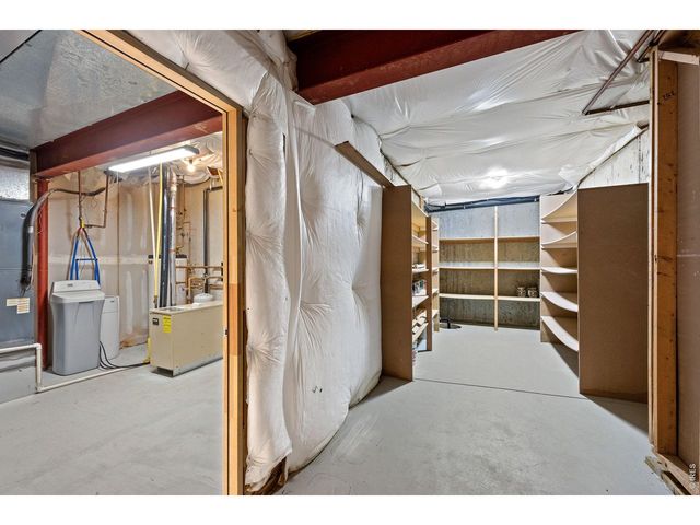 977 Thorncreek Ct, Thornton, CO 80241