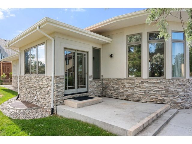 977 Thorncreek Ct, Thornton, CO 80241