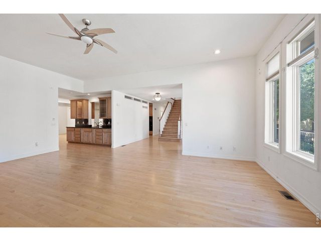 977 Thorncreek Ct, Thornton, CO 80241