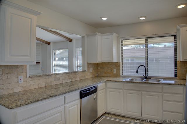 4303 S Lakewood Avenue, Tulsa, OK 74135