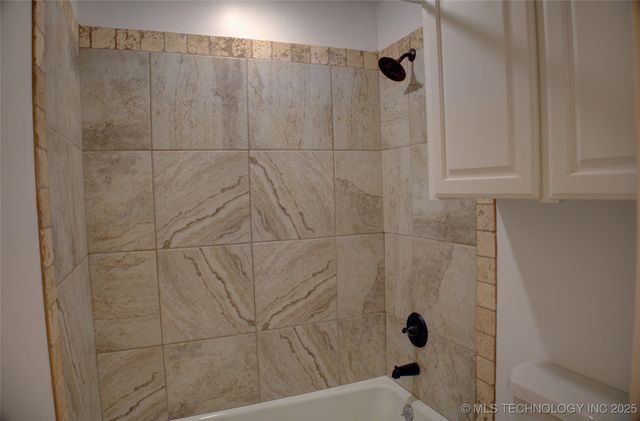 4303 S Lakewood Avenue, Tulsa, OK 74135